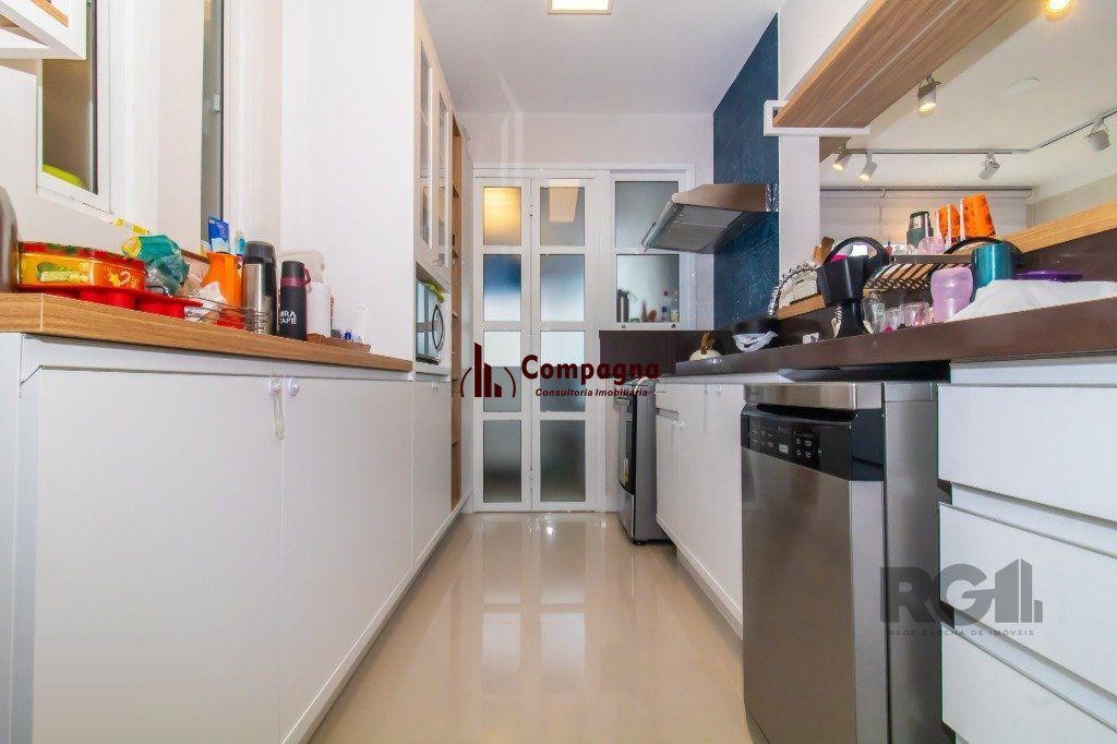 Vende-se belo apartamento a 2 quadras do Parcão, 3 quartos com suíte e vaga coberta - 110m² - Auxiliadora — foto 4