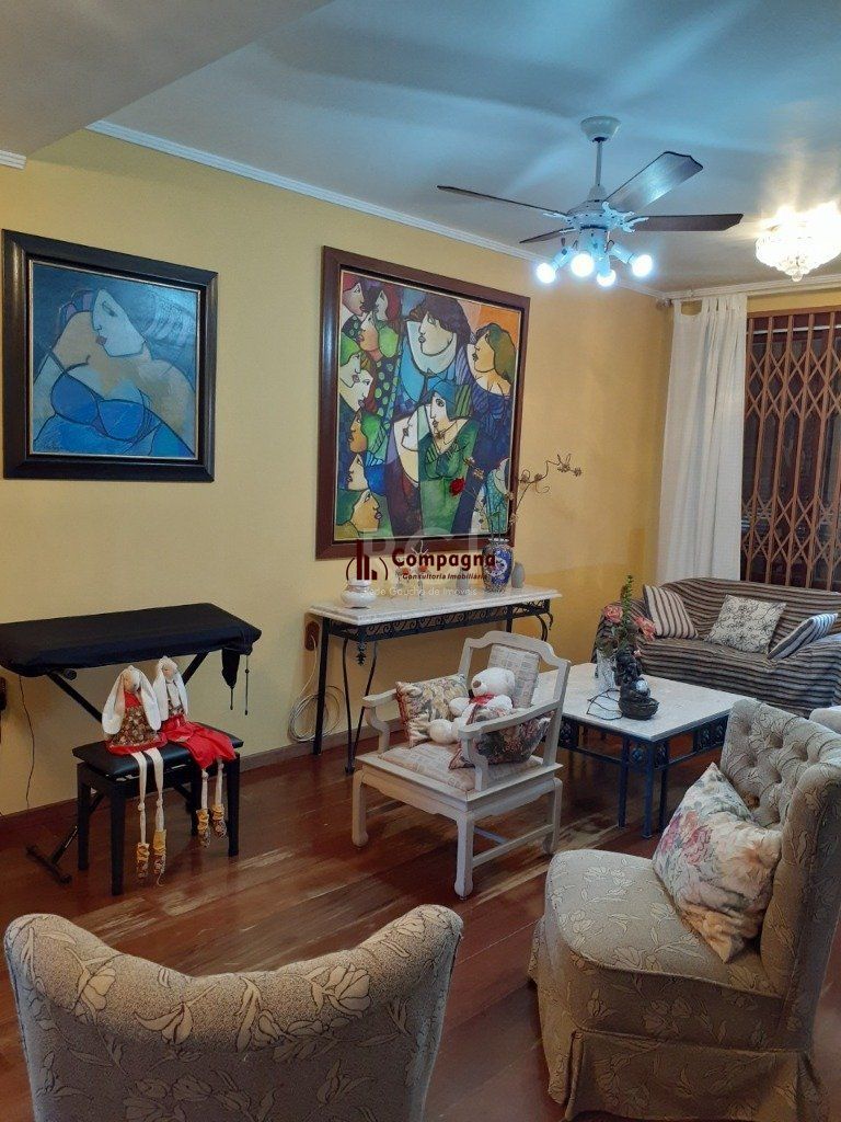 Casa 3 dormitórios, 2 suítes, 4 vagas, 257,52 m² de área privativa, no Bairro Ipanema — foto 2
