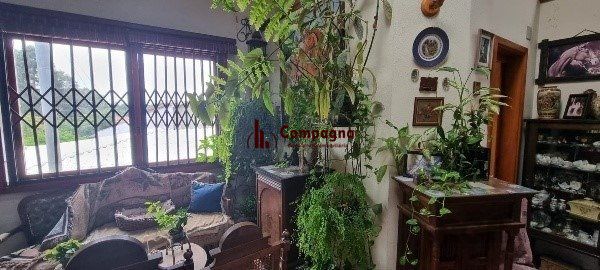 Vende-se ampla casa 6 quartos, 2 suítes, 5 vagas de garagem, churrasqueira e duas entradas individuais - 360m² - Chácara das Pedras — foto 4