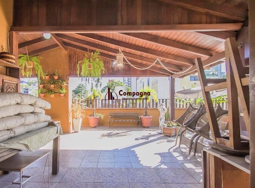 Vende-se cobertura com 3 quartos (1 suíte), 315 m², 2 vagas - Bela Vista — foto 3