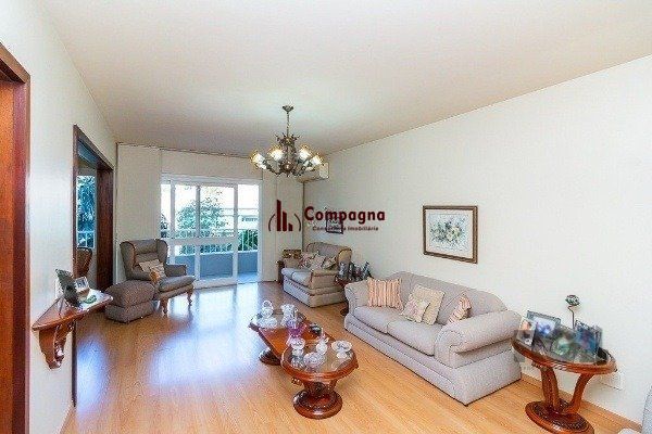 Vende-se amplo apartamento 3 quartos c/ suíte, 2 vagas, living com sacada e vista - 139m² - Auxiliadora — foto 2