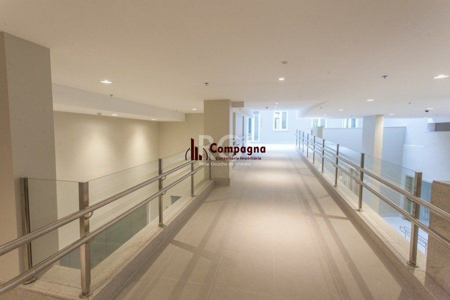 Conjunto/Sala para Venda - 61.39m², 0 dormitórios, 1 vaga - Moinhos De Vento — foto 2