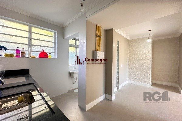 Vende-se apartaento 2 quartos com suíte e vaga coberta em região privilegiada - 72m² - Mont'Serrat — foto 5