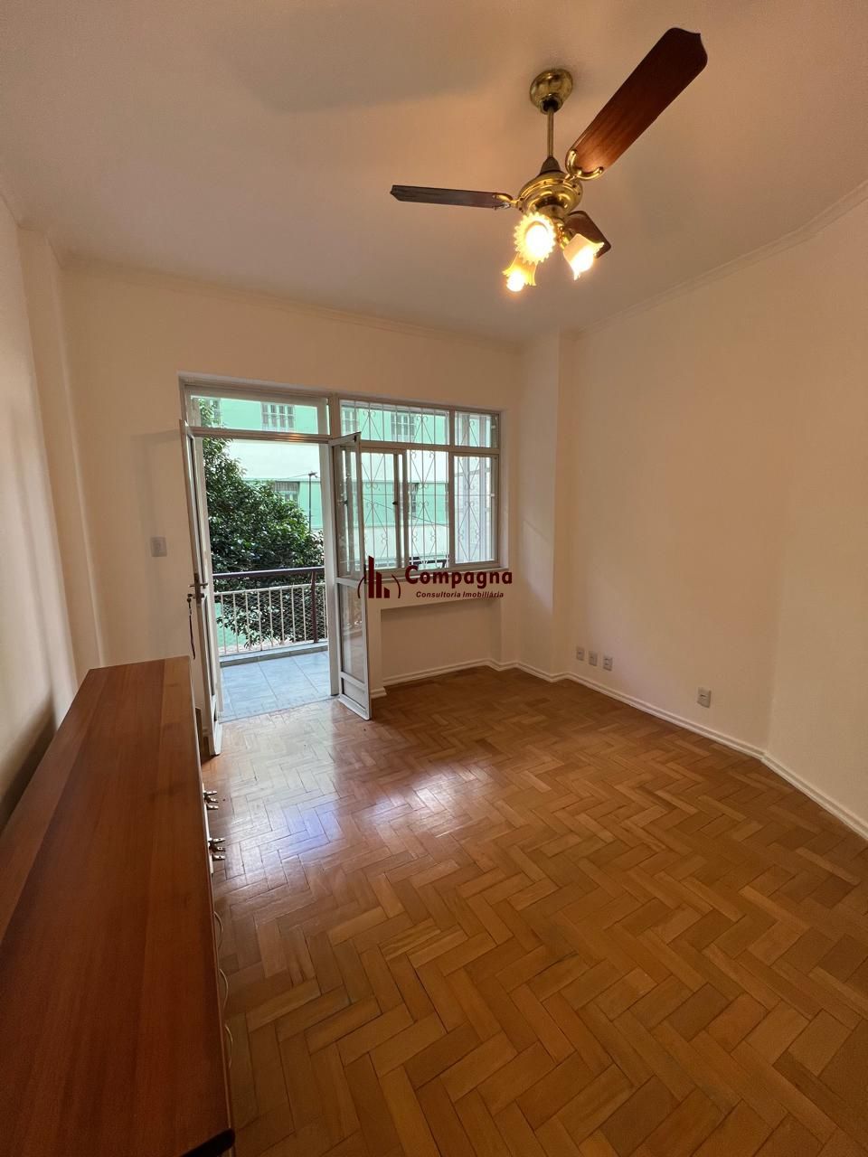 Apartamento amplo com 3 dormitórios,1 vaga, na Rua Duque de Caxias, Porto Alegre — foto 4