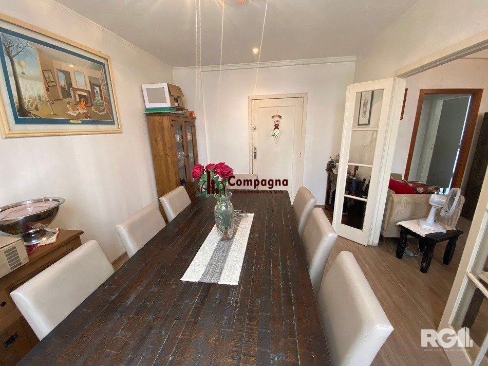 AMPLO APARTAMENTO À VENDA 2 DORMITÓRIOS — foto 5