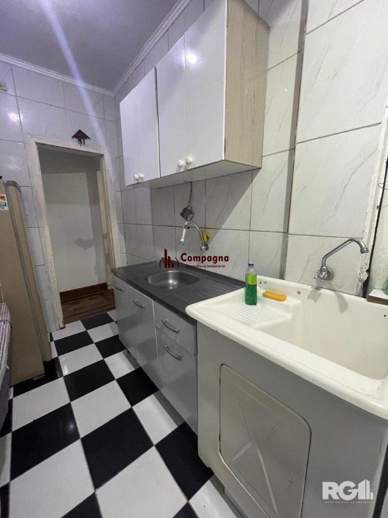 APARTAMENTO DE 2 DORMITÓRIOS NO CENTRO HISTÓRICO. — foto 5