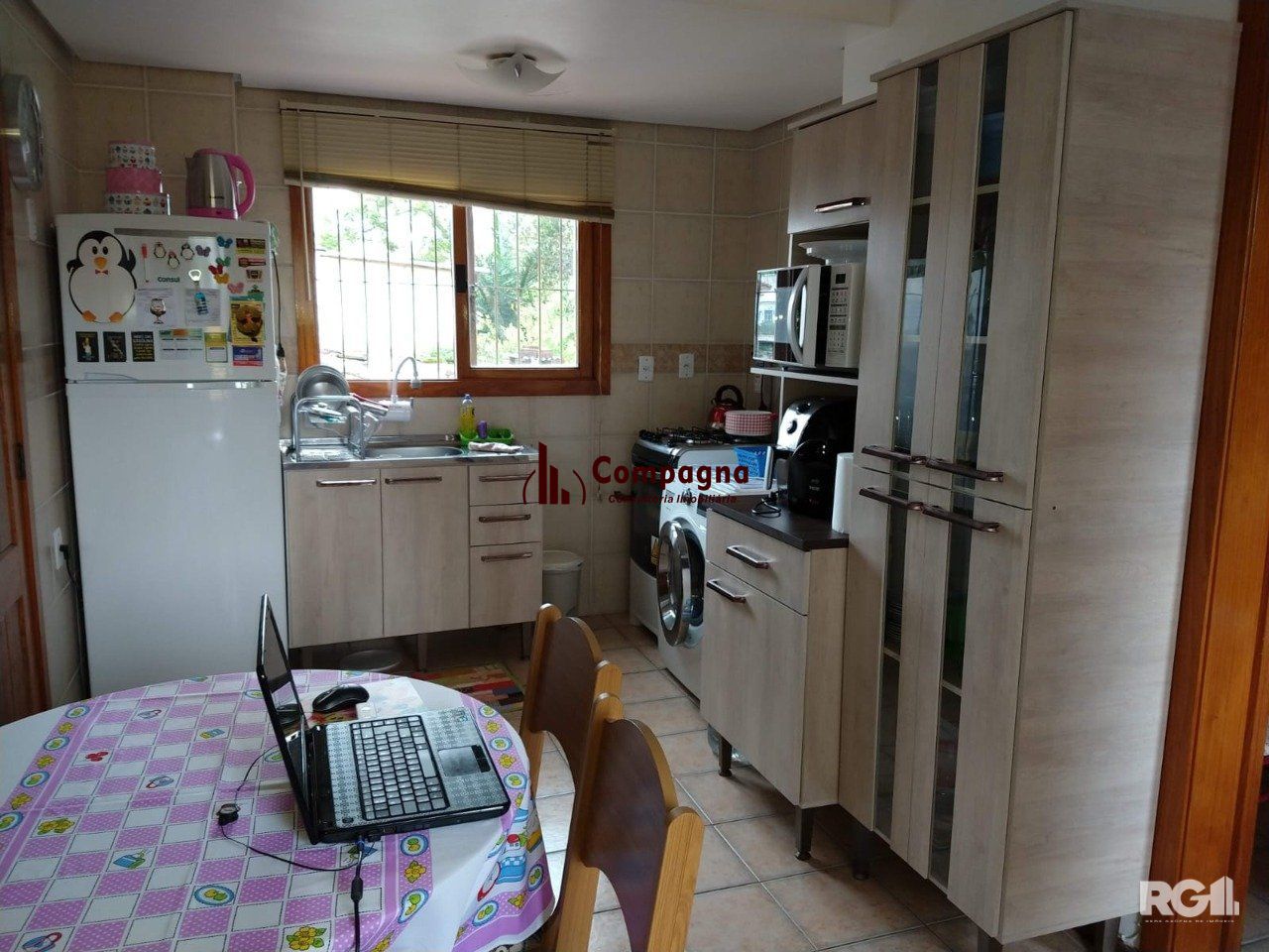 Apartamento de 1 dormitório com vaga de garagem escriturada na Rua Lopo Gonçalves. — foto 2