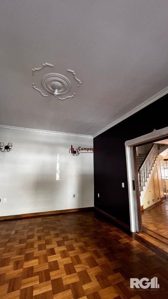 CASA A VENDA, AMPLA NA COMENDADOR BATISTA! — foto 3