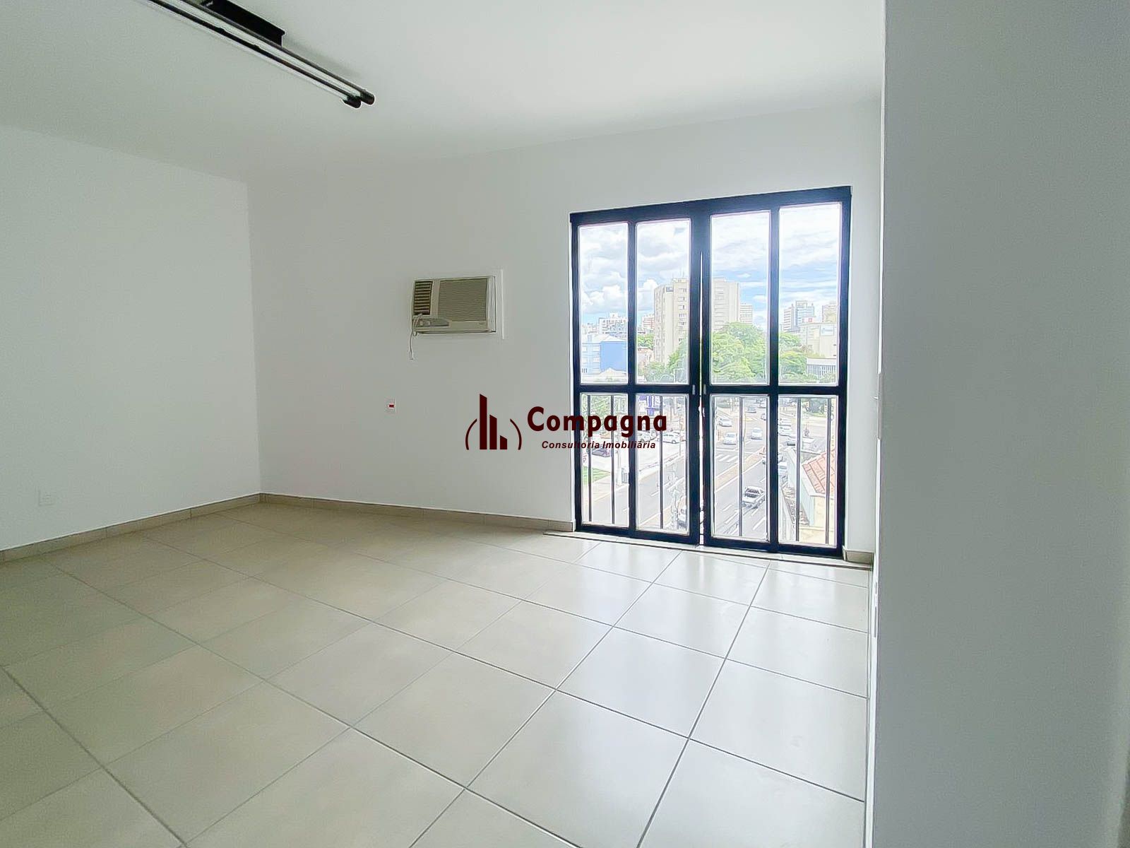 Sala Comercial à Venda na Av. Benjamin Constant – Andar Alto e Portaria — foto 5