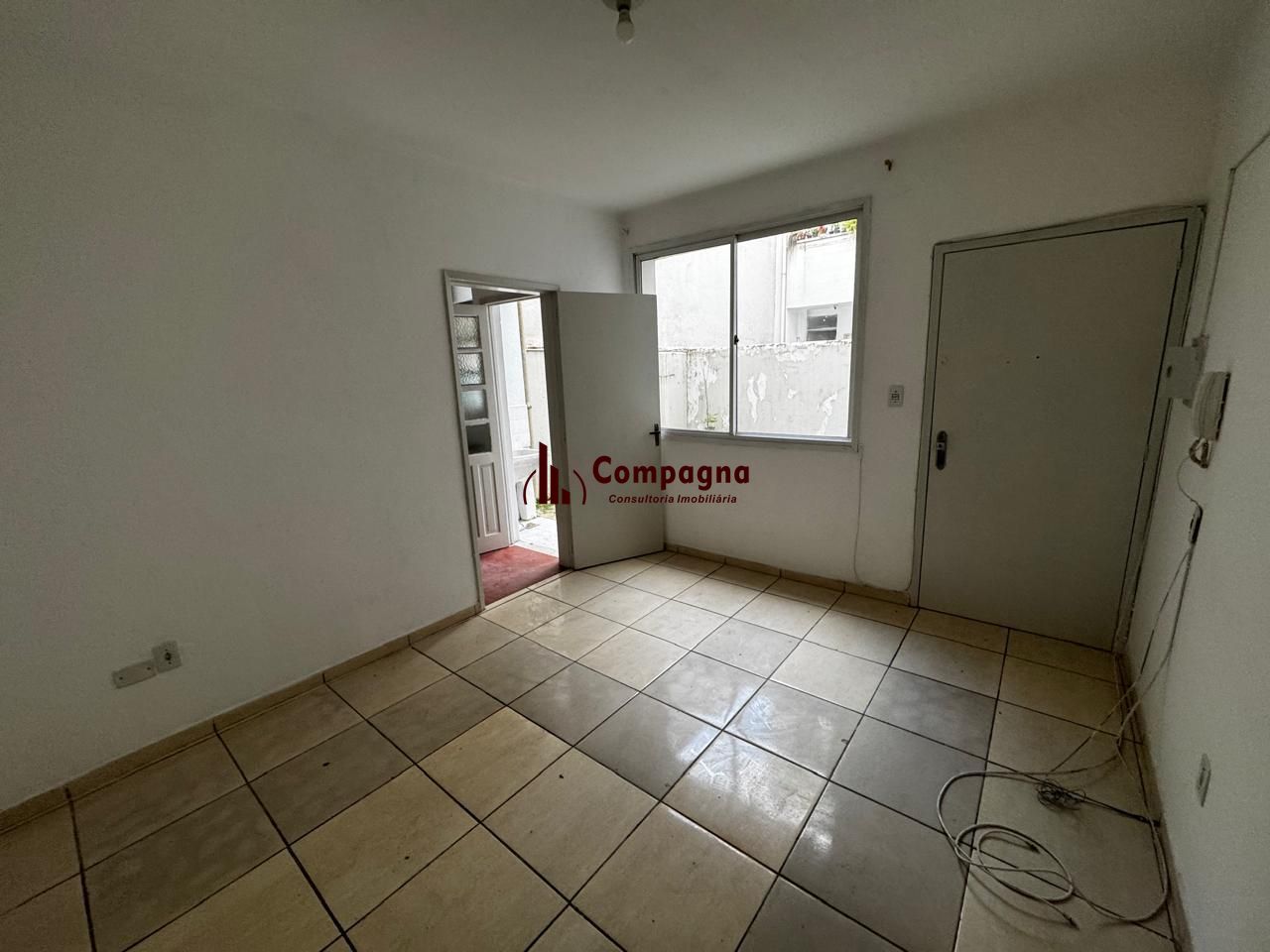 Apartamento de 1 dormitório térreo com área externa. — foto 2