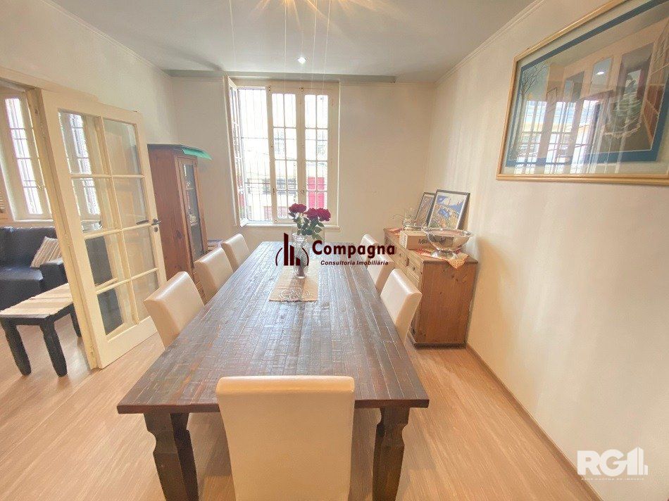 AMPLO APARTAMENTO À VENDA 2 DORMITÓRIOS — foto 4