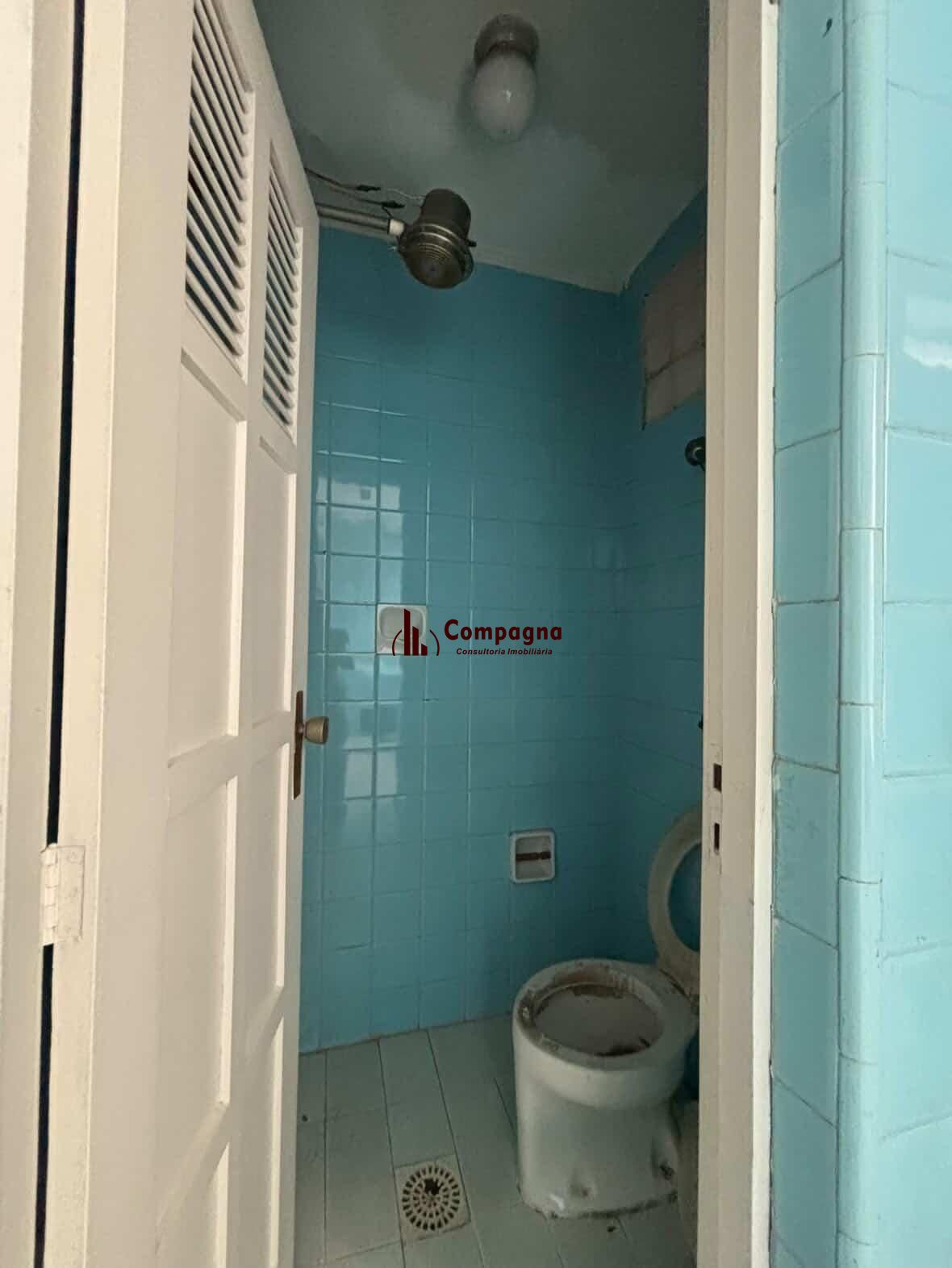 Apartamento 3 dormtórios de frente  bairro Bom Fim- Porto Alegre — foto 3