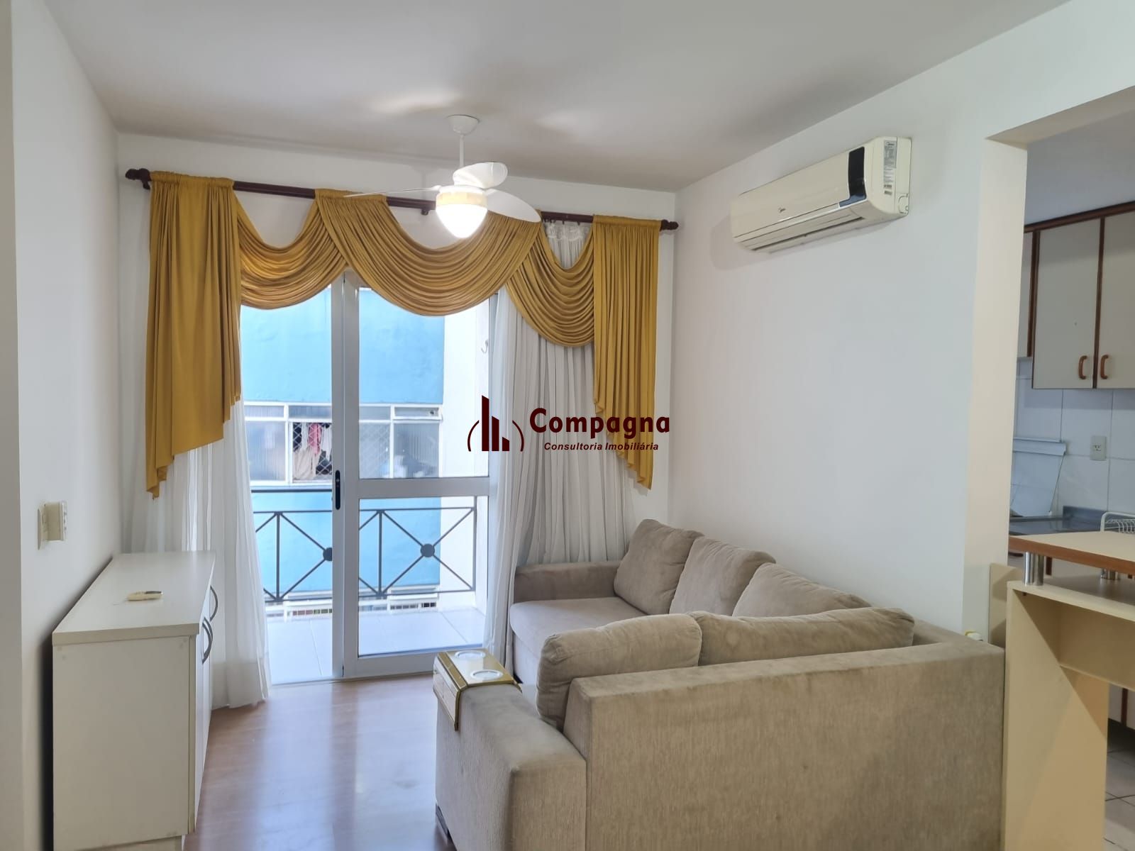 Apartamento de 3 dormitórios, sendo 1 suíte, no bairro Santo Antonio.