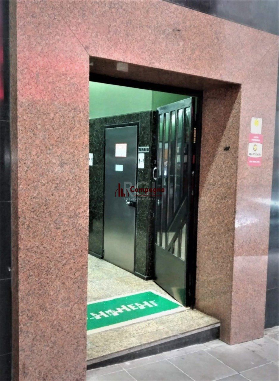 Conjunto/Sala para Venda - 25.9m², 0 dormitórios, Centro Histórico — foto 2