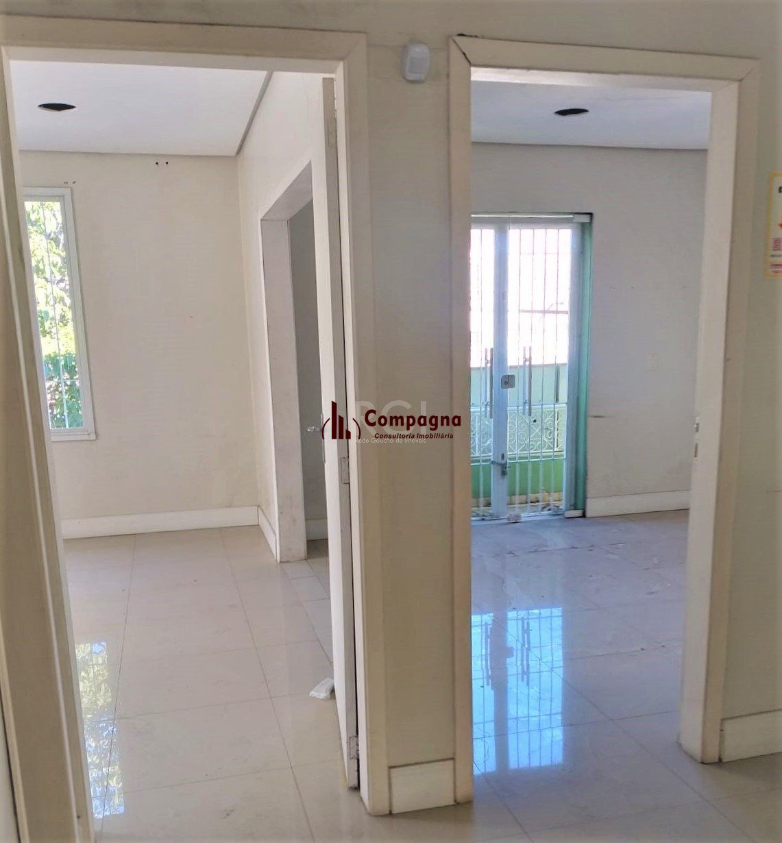 Casa Comercial para Venda - 250m², 0 dormitórios, 10 vagas - Glória — foto 2