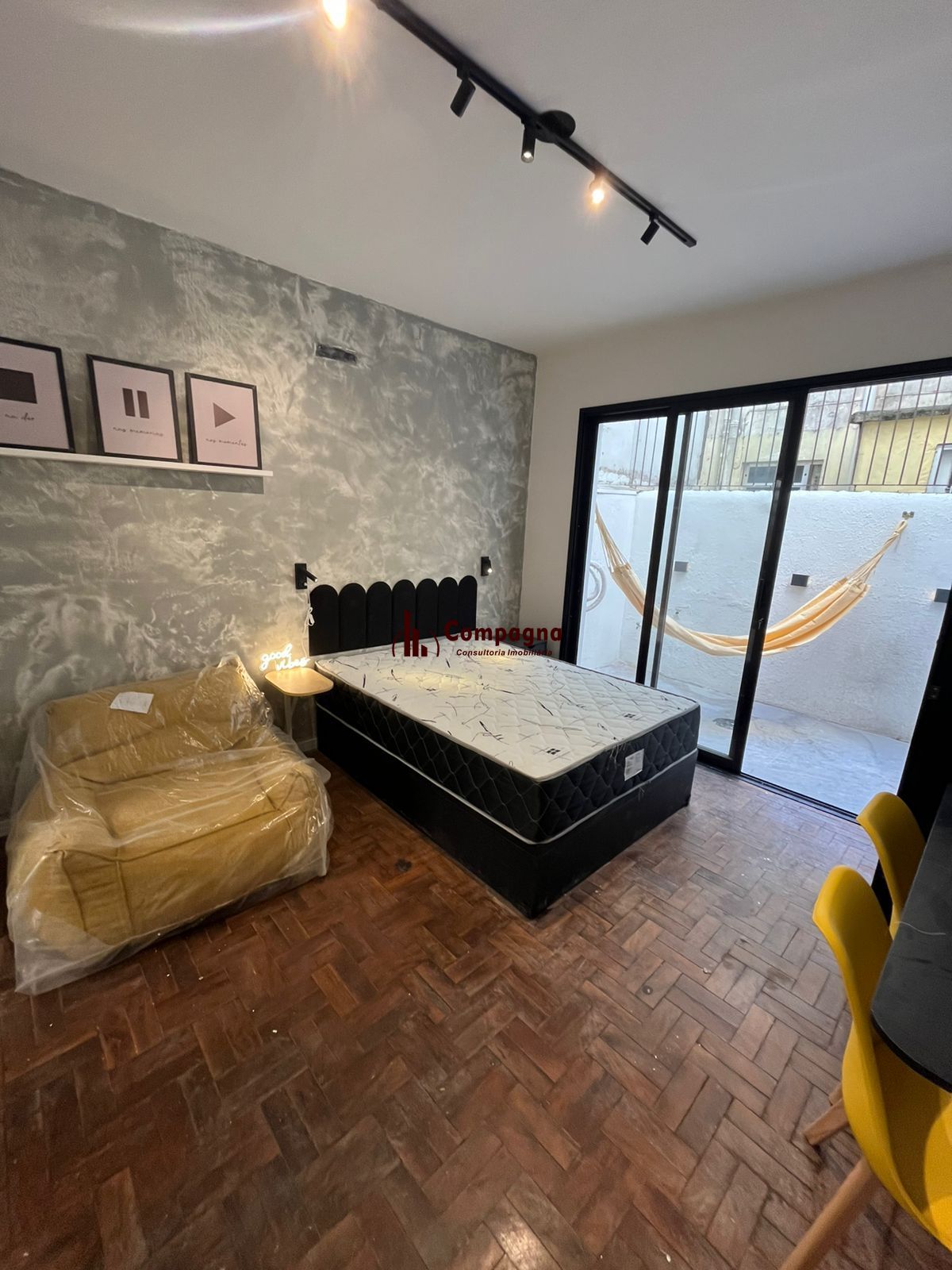 Kitnet à venda, 25m², Cidade Baixa - Porto Alegre — foto 2
