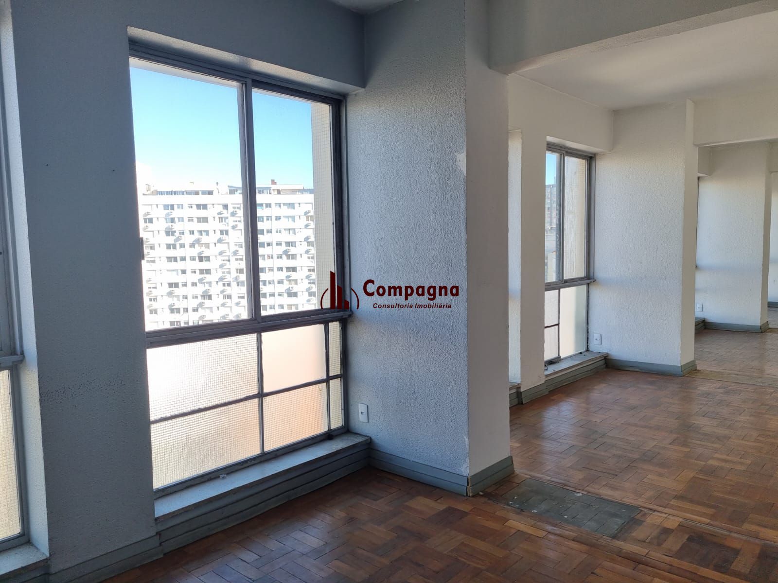Conjunto Comercial 2 quartos à venda, 234m², Floresta - Porto Alegre — foto 2