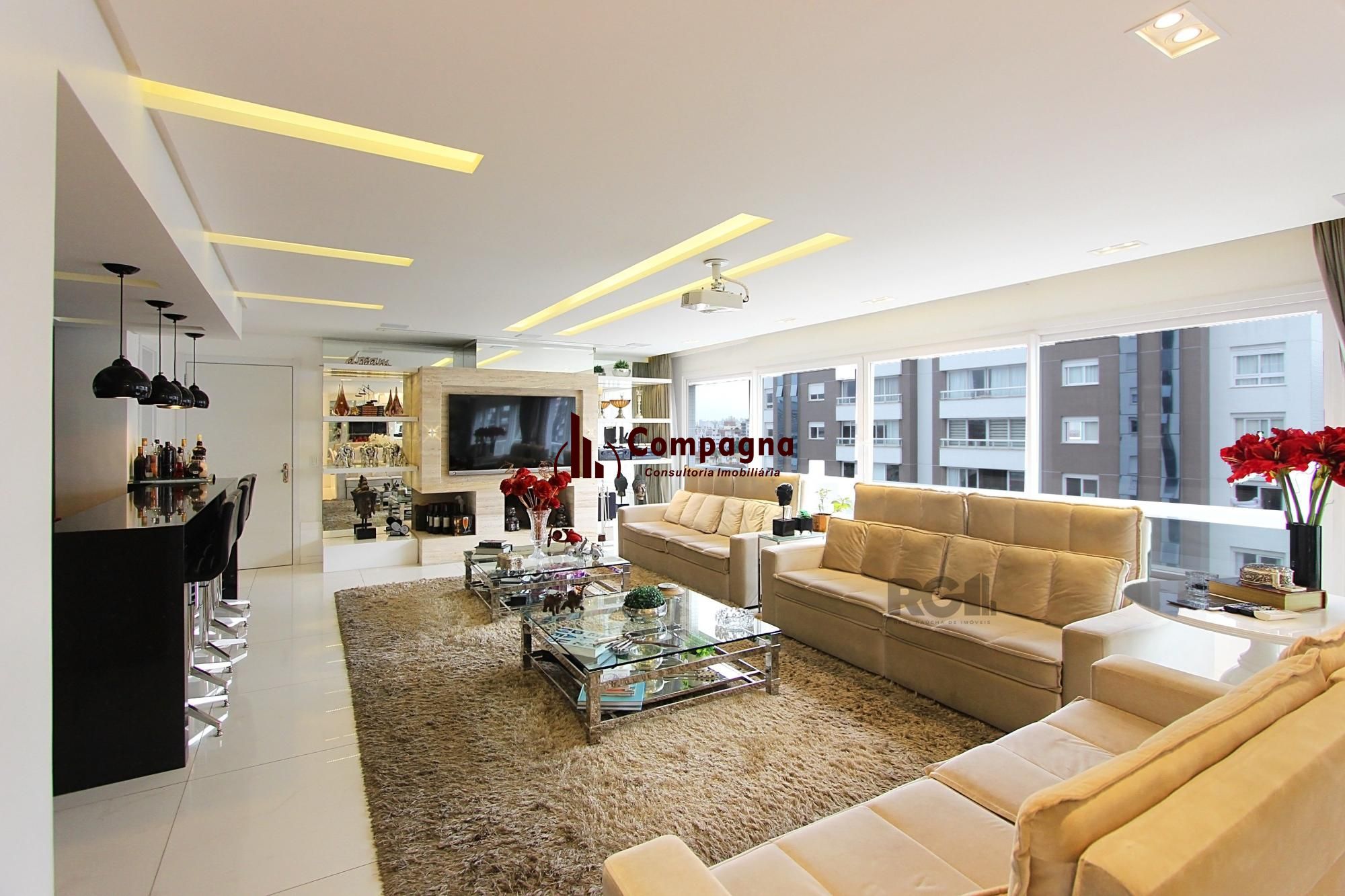 apartamento de 3 dormitórios, com 3 suítes no bairro Menino Deus — foto 3