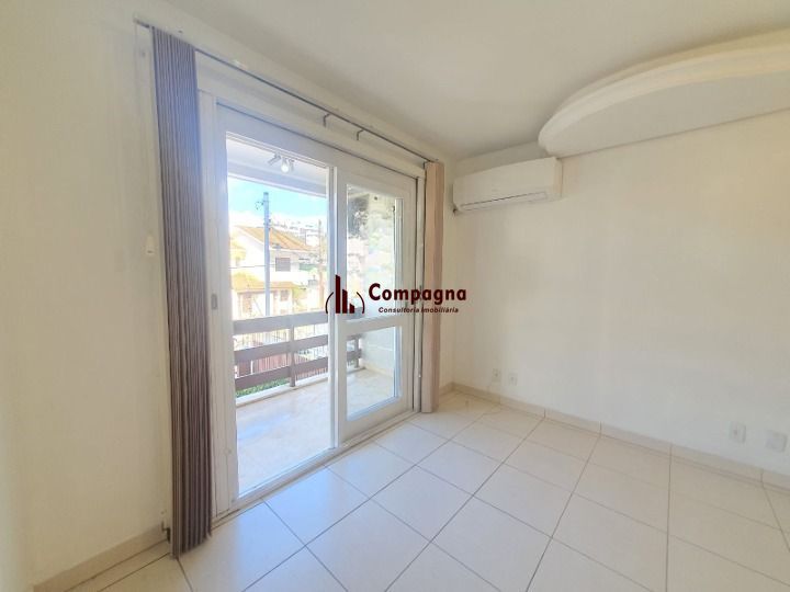 Apartamento de 2 dormitórios no bairro Azenha para comprar — foto 4
