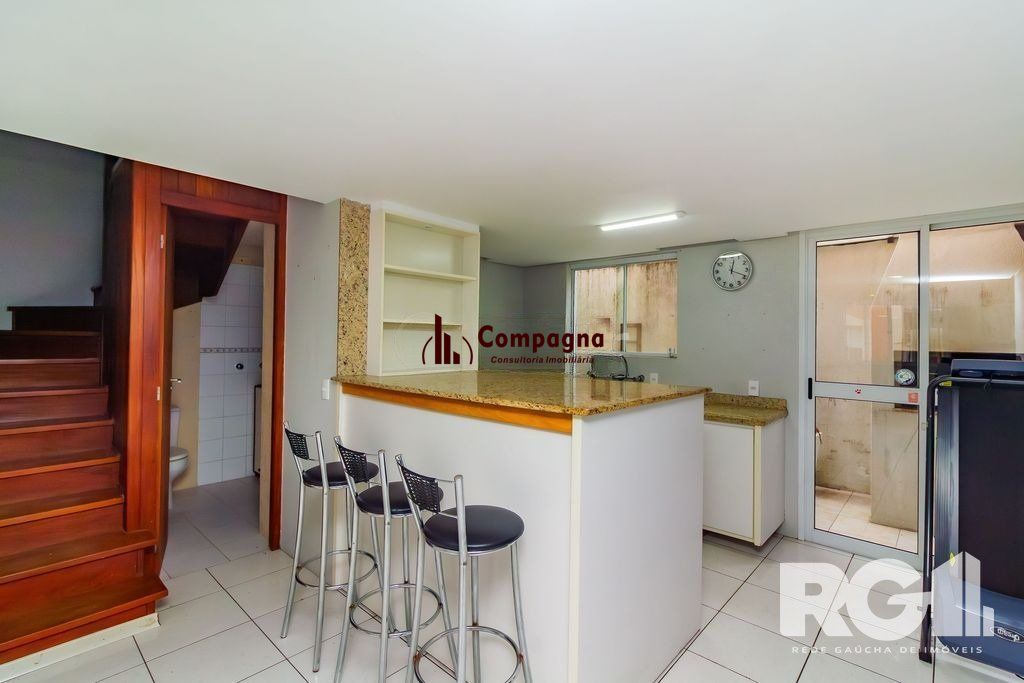 Casa em condomínio com 3 dormitórios, suíte, espaço gourmet. — foto 4