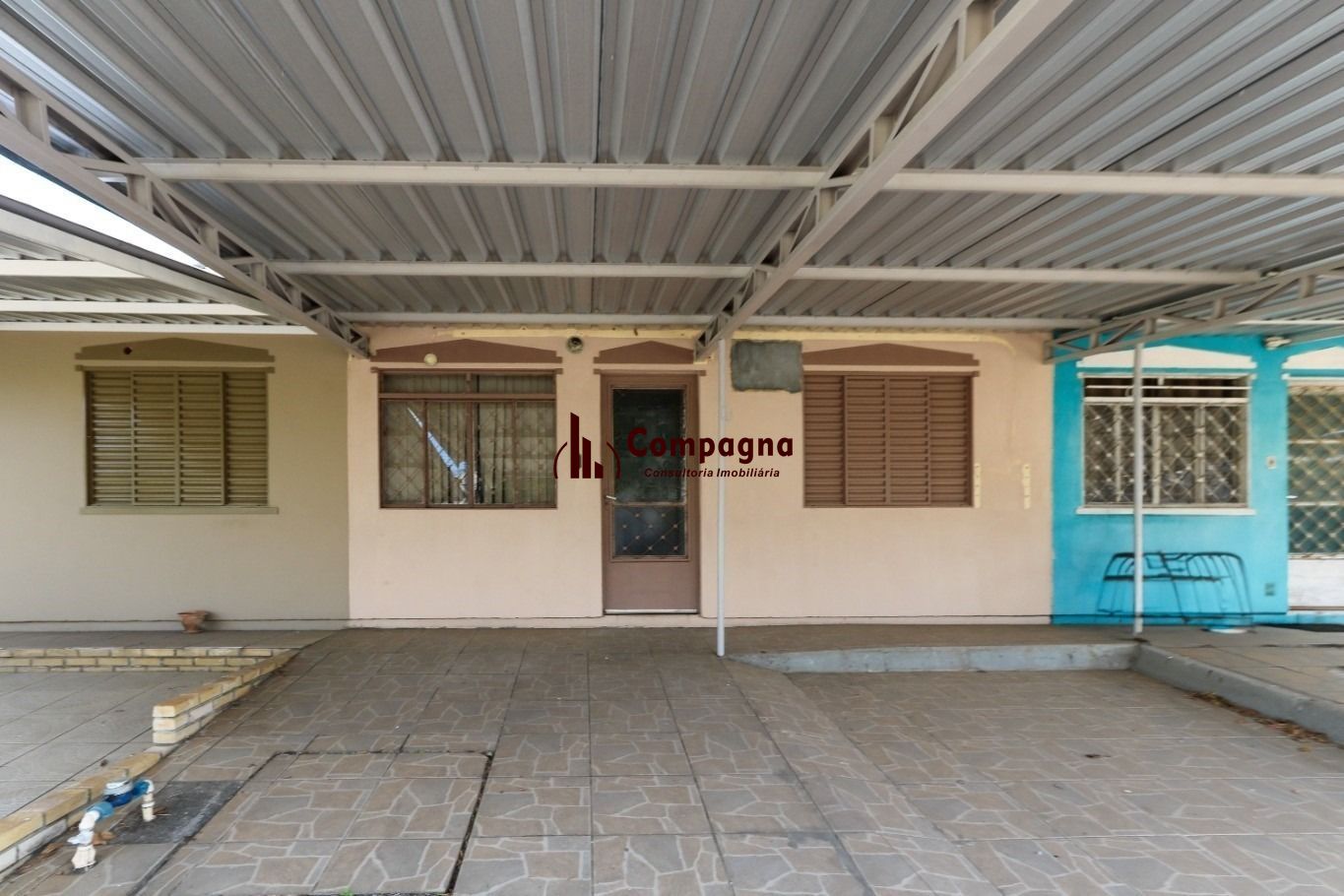 Casa aconchegante em condomínio com 2 dormitórios, no condomínio no Bairro Igara Canoas