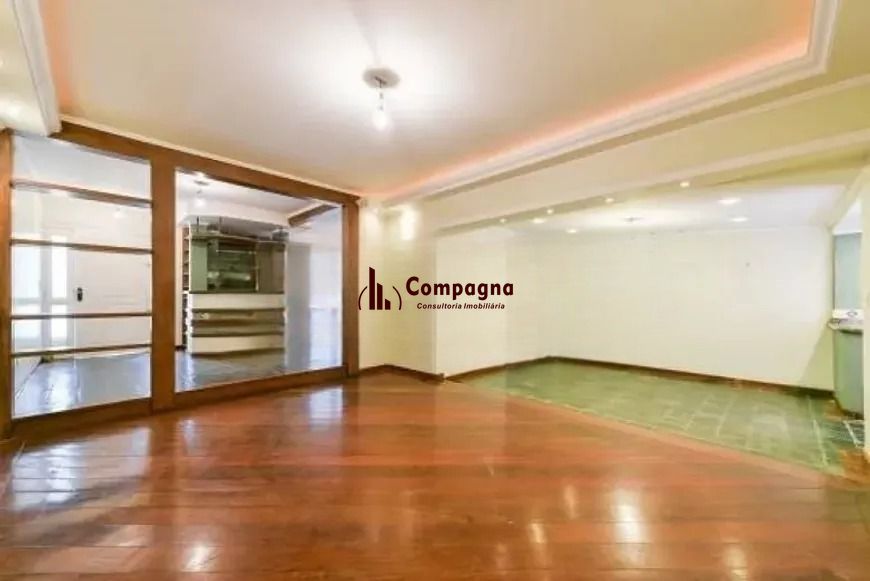 Casa térrea com piscina, jardim e 3 dormitórios Jardim Botanico