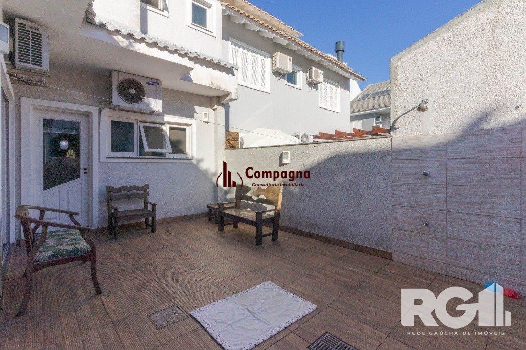 Casa em Condomínio com 3 Suítes, Espaço Gourmet e 5 Vagas de Garagem — foto 4