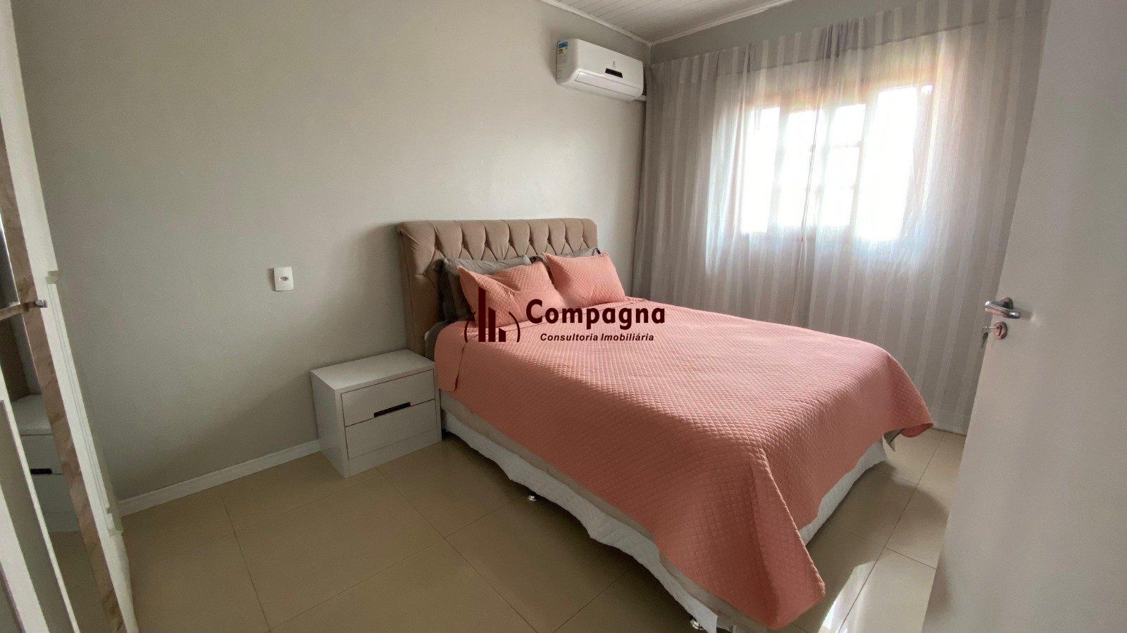 Casa térrea com 2 dormitórios, totalmente reformada. — foto 4