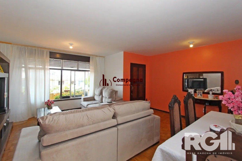 Casa 4 quartos à venda, 280m², Jardim Itu Sabará - Porto Alegre — foto 2