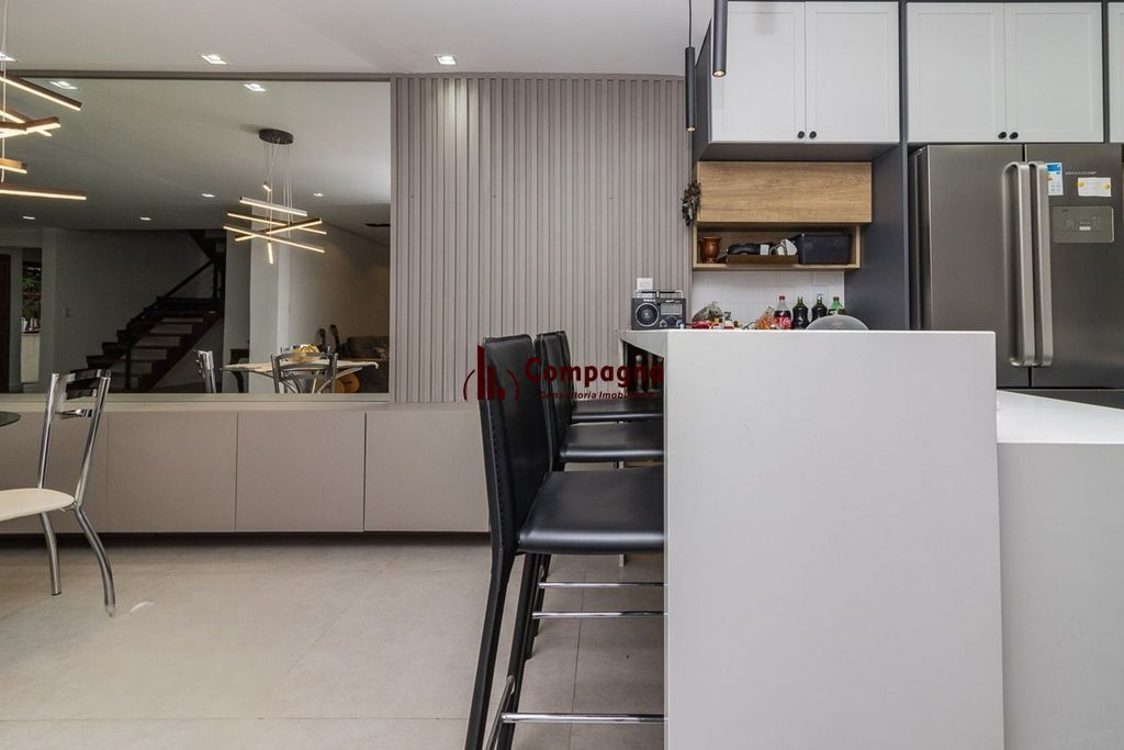 Casa 4 quartos à venda, 310m², Chácara das Pedras - Porto Alegre — foto 2