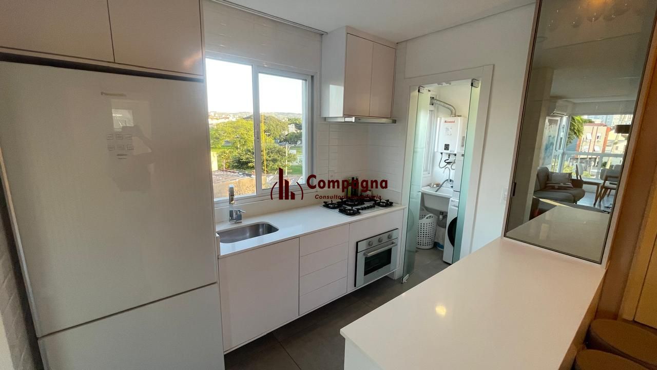 Apartamento 2 Dorm Mobiliado com Vaga e Elevador — foto 3