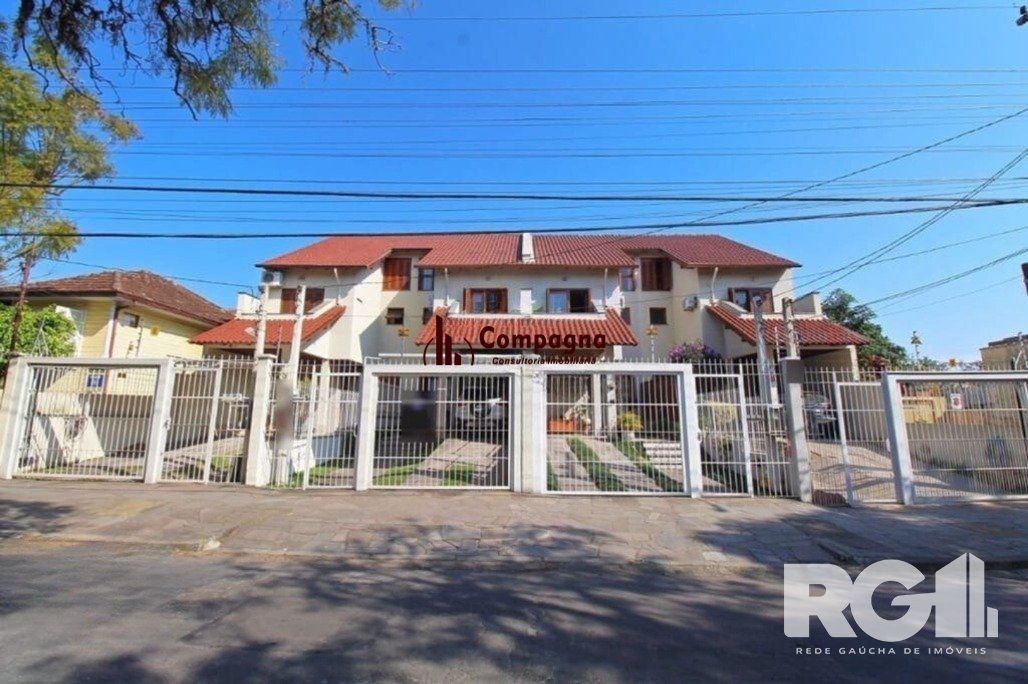 Casa 3 quartos à venda, 226m², Jardim Planalto - Porto Alegre