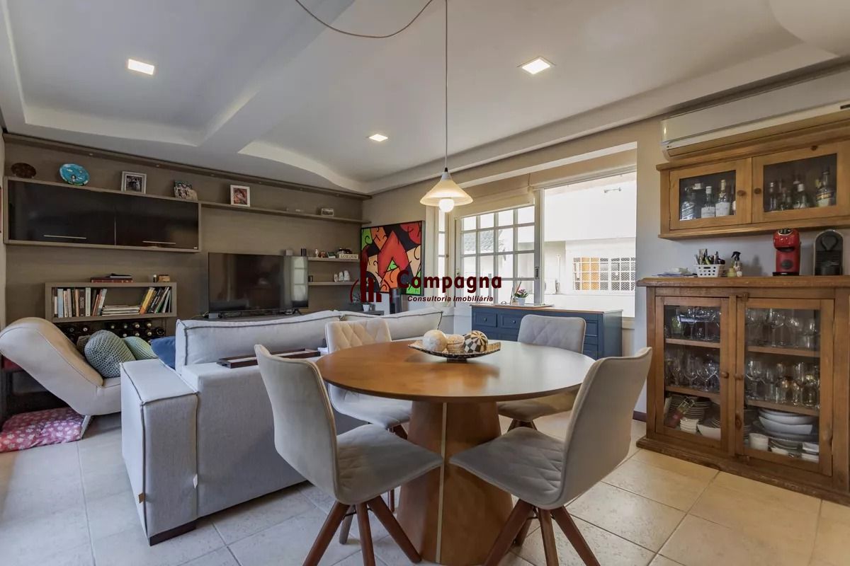 Casa em condomínio com 3 dormitórios, suíte e 2 vagas — foto 2