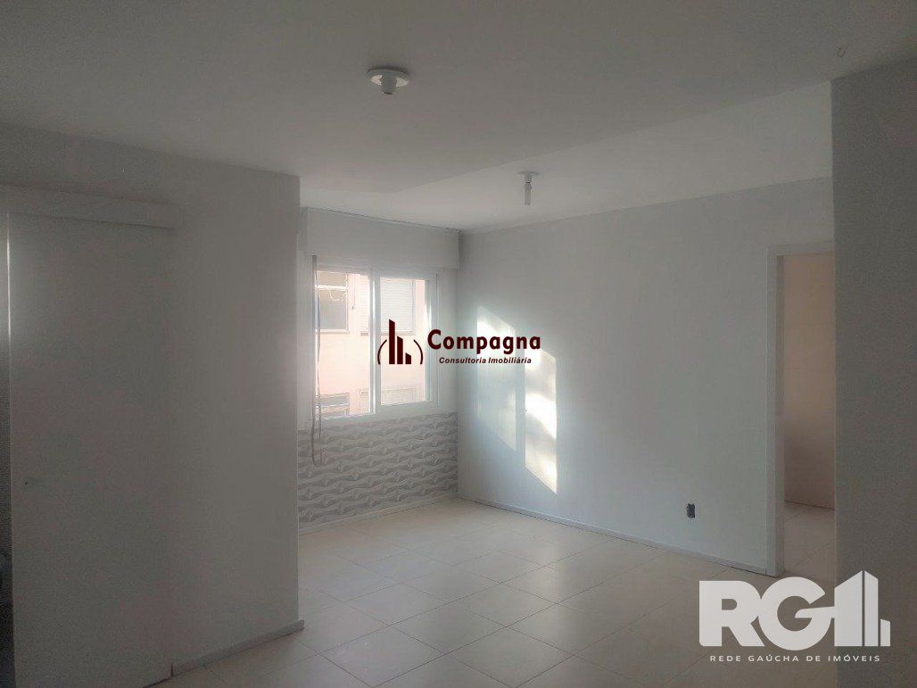 Apartamento reformado com 2 dormitórios 55m² privativos, com vaga no bairro Leopoldina — foto 5