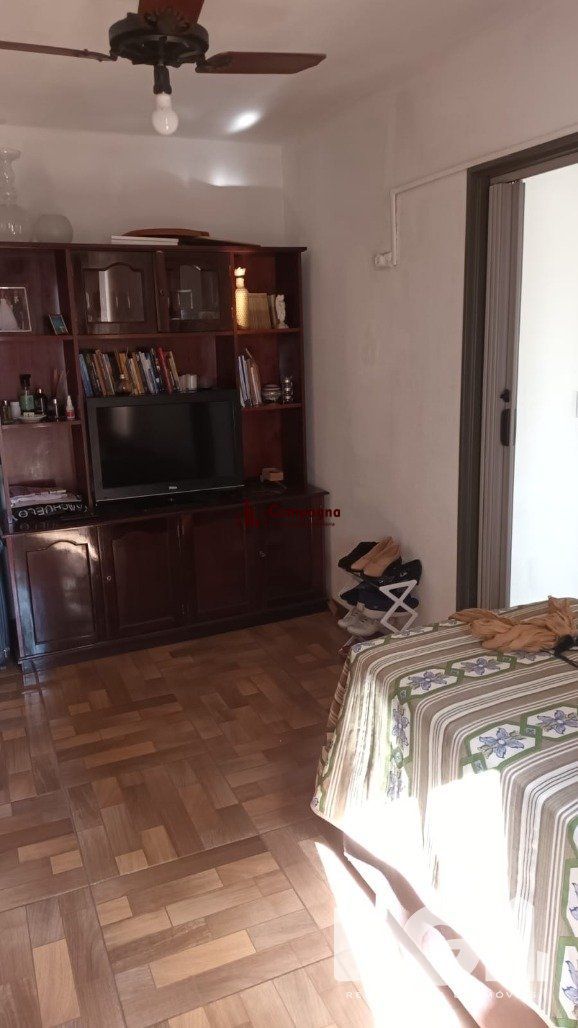 Apartamento com sacada 2 dorm na Avenida Engenheiro Francisco Rodolfo Simch - Sarandi — foto 3