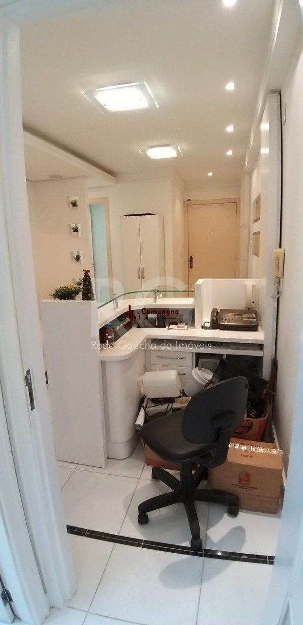 Sala comercial com 40m² privativos localizado no bairro Petrópolis em Porto Alegre/RS. — foto 3