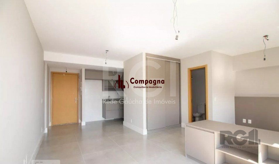 Apartamento para Locação/Aluguel - 45m², 1 dormitório, sendo 1 suites, 1 vaga - Petrópolis — foto 3