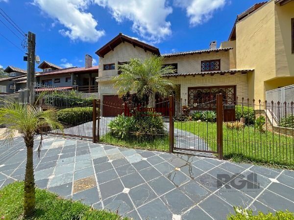 Casa em Porto Alegre, no bairro Ipanema, com 3 dormitório(s), e 3 banheiros, à venda. — foto 2