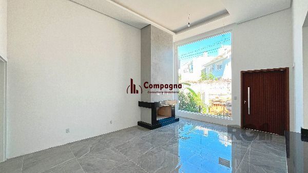 Casa Condominio em Porto Alegre, no bairro Hípica, com 3 dormitório(s), e 3 banheiros, à venda. — foto 2