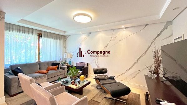 Casa Condominio em Porto Alegre, no bairro Cristal, com 4 dormitório(s), e 4 banheiros, à venda. — foto 4