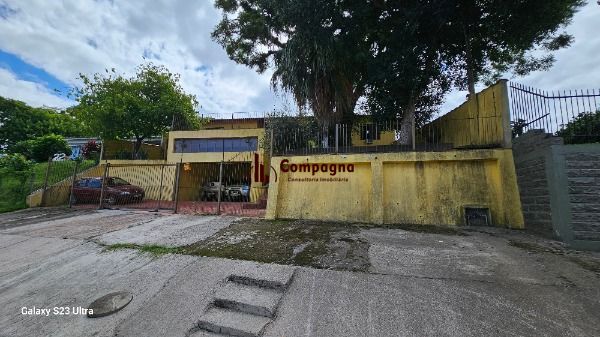 Casa em Porto Alegre, no bairro Belém Novo, com 3 dormitório(s), e 3 banheiros, à venda. — foto 3
