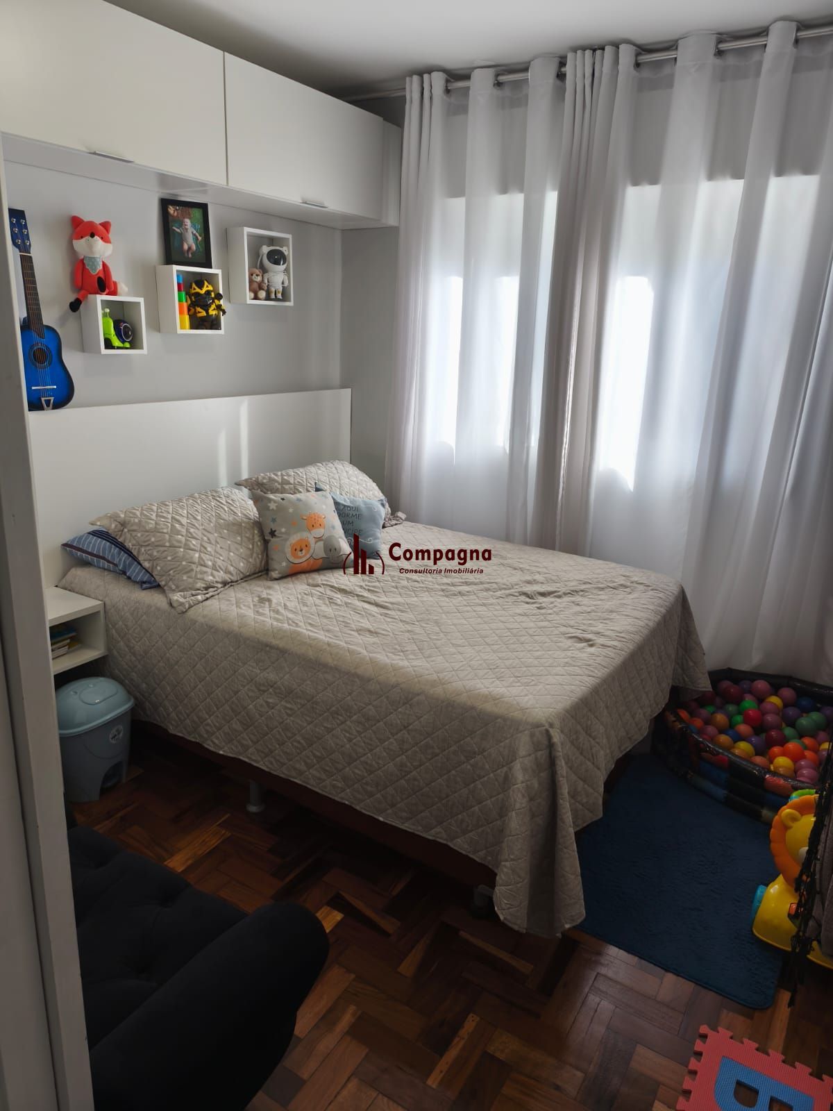 Excelente apto reformado 2 dormitórios com dependência de empregada — foto 5