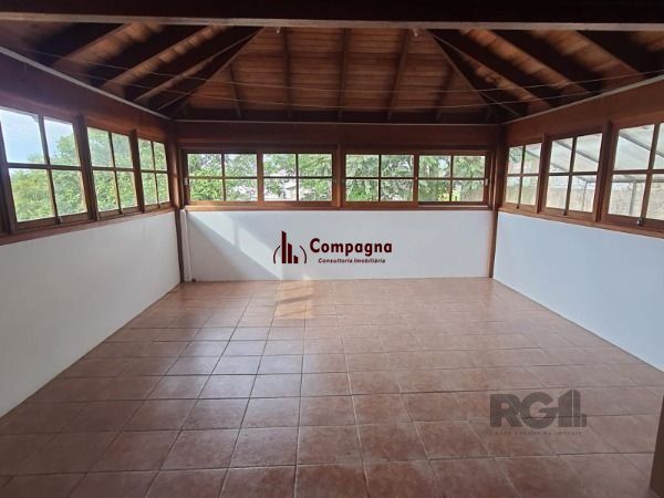 Casa em Porto Alegre, no bairro Vila Nova, com 4 dormitório(s), e 4 banheiros, à venda. — foto 4