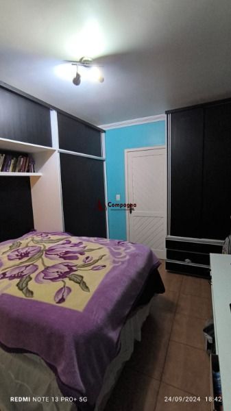 Casa em Porto Alegre, no bairro Hípica, com 3 dormitório(s), e 3 banheiros, à venda. — foto 5
