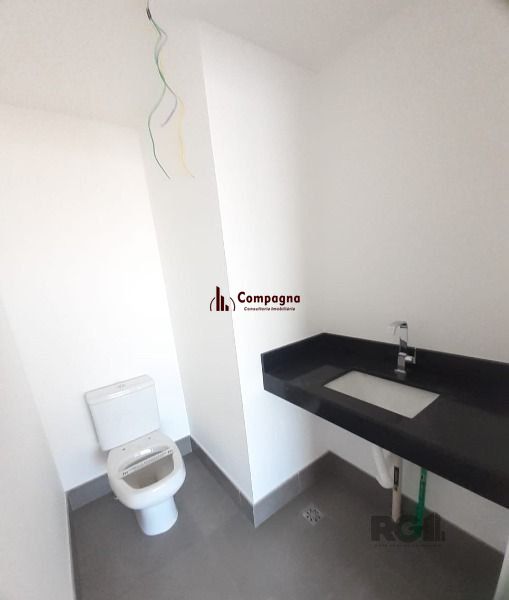 Conjunto/Sala em Porto Alegre, no bairro Praia de Belas, e 0 banheiros, à venda. — foto 5