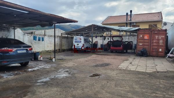 Terreno em Porto Alegre, no bairro Hípica, à venda.