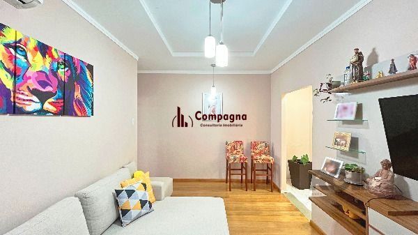Casa em Porto Alegre, no bairro Medianeira, com 3 dormitório(s), e 3 banheiros, à venda. — foto 4