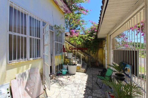 Casa em Porto Alegre, no bairro Jardim Itu, com 2 dormitório(s), e 2 banheiros, à venda. — foto 2