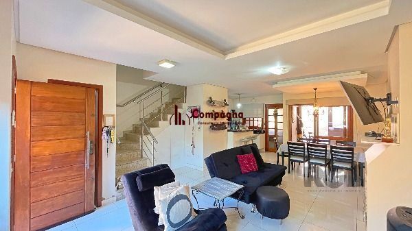 Casa em Porto Alegre, no bairro Hípica, com 3 dormitório(s), e 3 banheiros, à venda. — foto 4