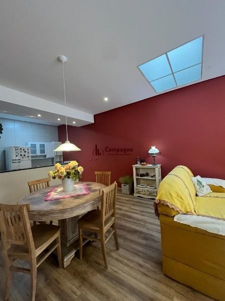 Apartamento em Porto Alegre, no bairro Tristeza, com 2 dormitório(s), e 2 banheiros, à venda. — foto 5